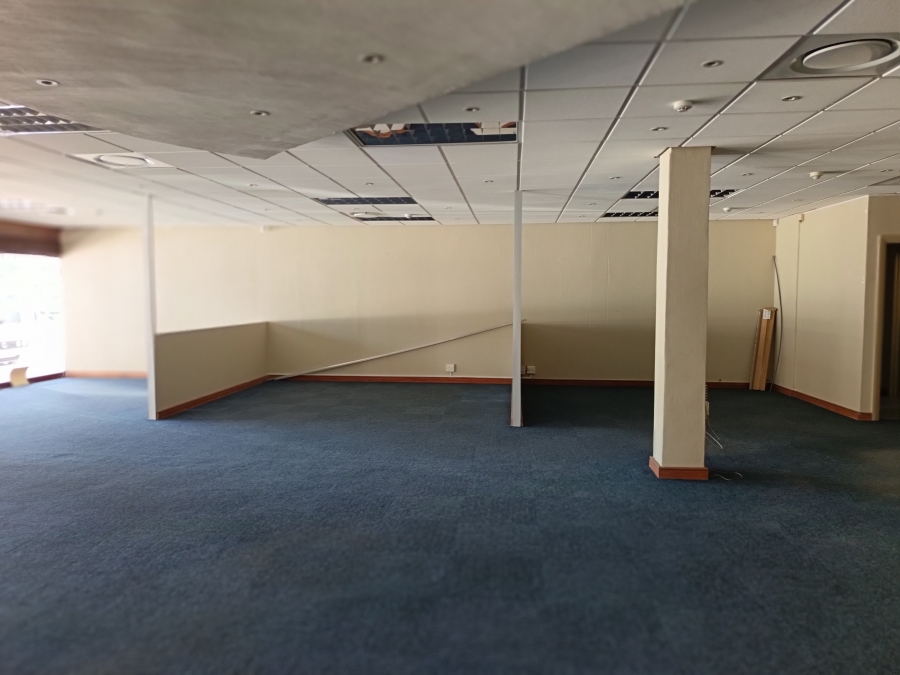 To Let commercial Property for Rent in Bo Oakdale Western Cape